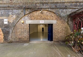 Plus de détails pour Bellenden Rd, Londres - Industriel à louer