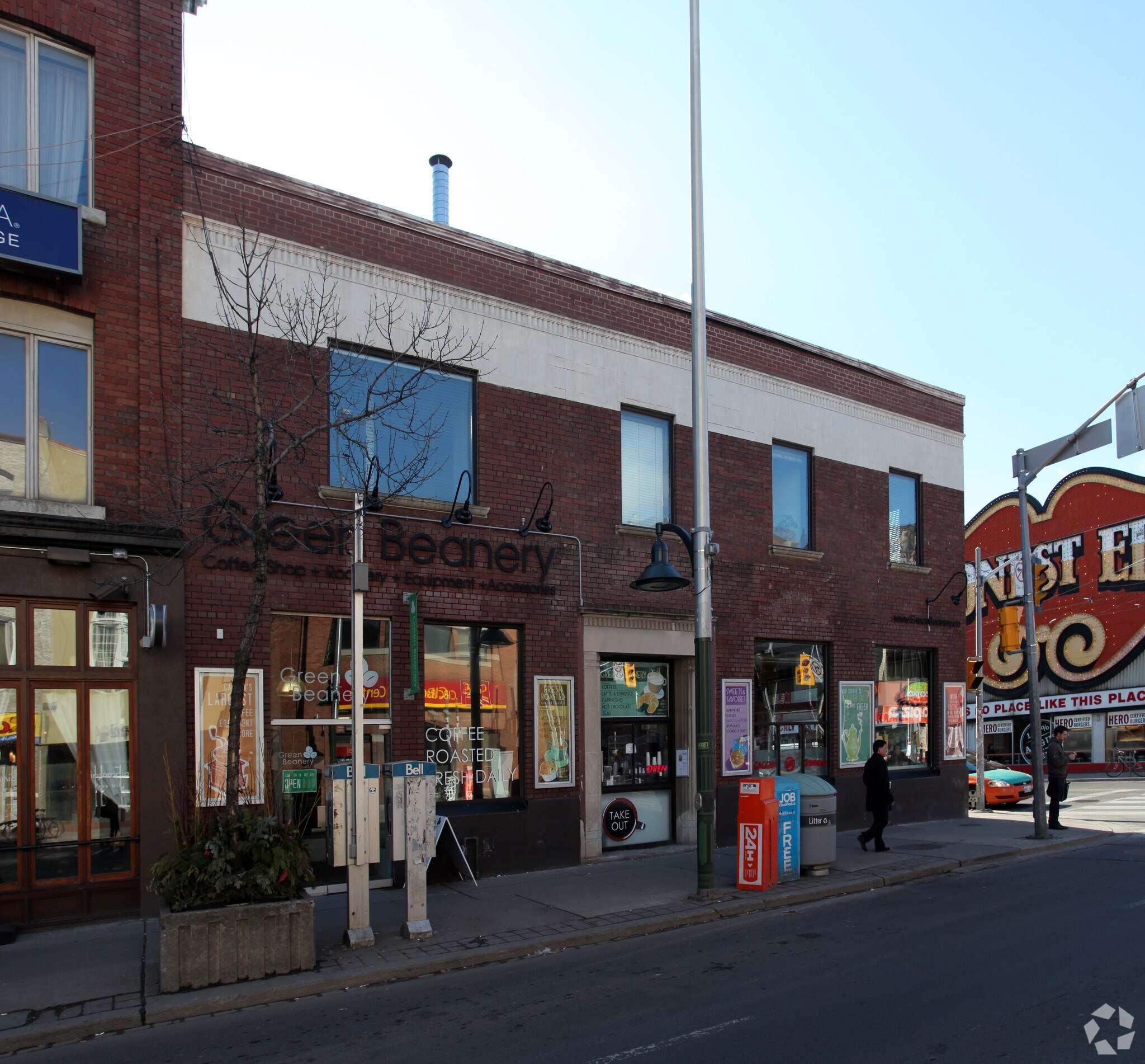 565 Bloor St W, Toronto, ON à vendre Photo principale- Image 1 de 1