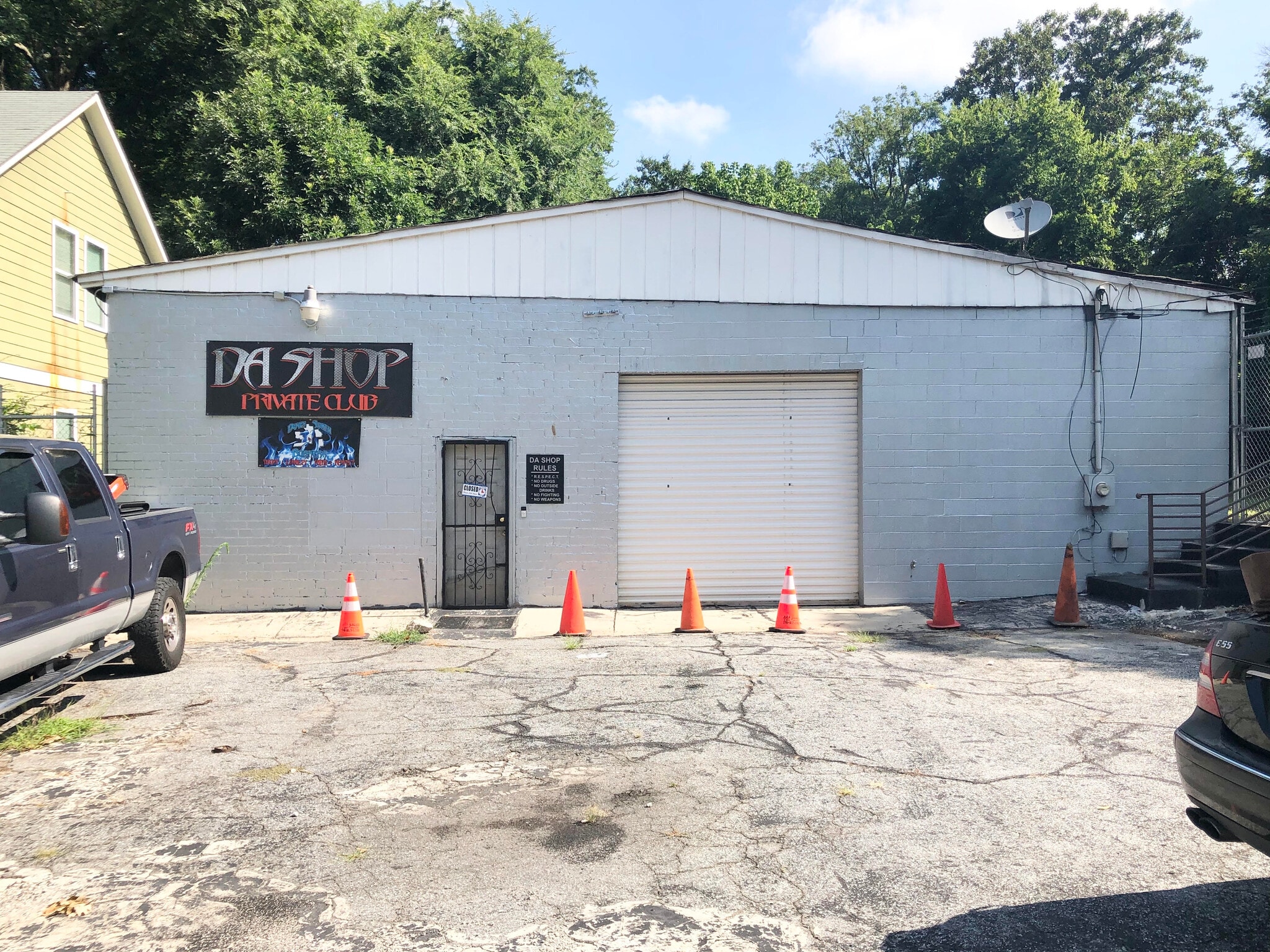 2061 Joseph E Boone Blvd NW, Atlanta, GA for lease Primary Photo- Image 1 of 10