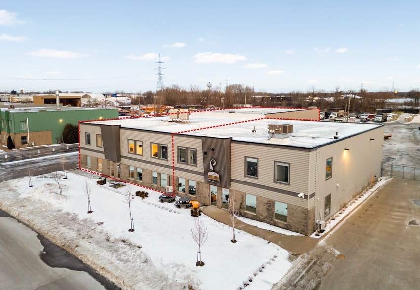 1525-1531 Rue Jean-Lachaîne, Sainte-Catherine, QC for lease - Building Photo - Image 3 of 8