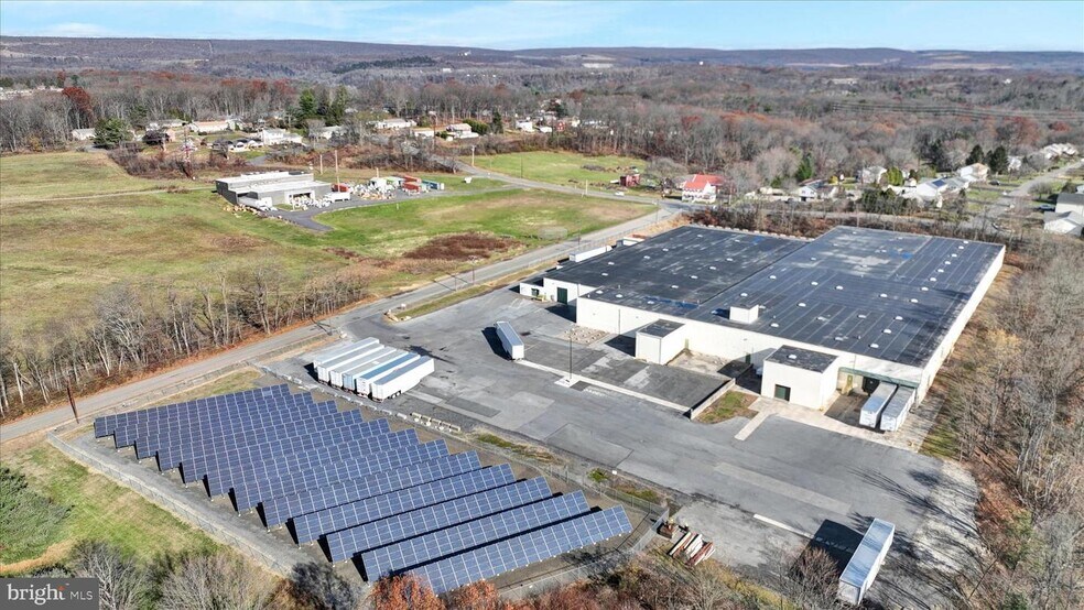 190 Walnut Ln, Pottsville, PA à vendre - Photo du bâtiment - Image 2 de 37