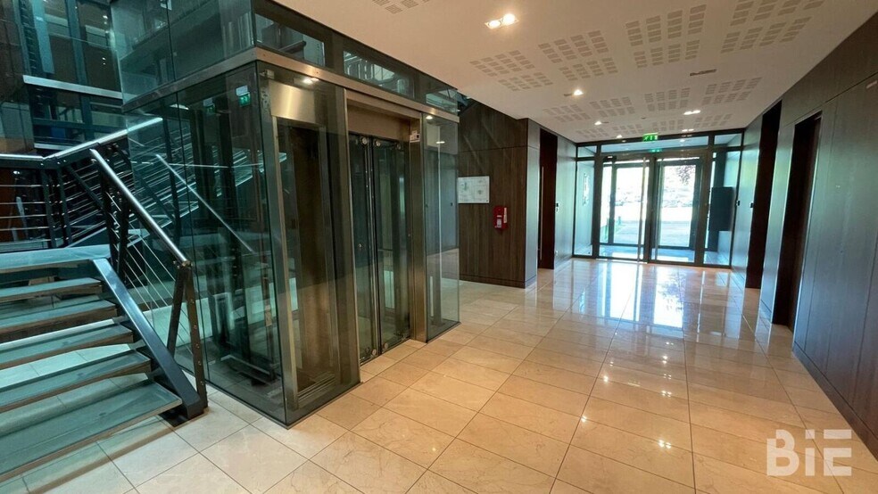 18 Avenue Pythagore, Mérignac à vendre - Hall d’entrée - Image 3 de 10