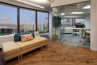 8180-8200 Greensboro Dr, McLean, VA for lease Interior Photo- Image 2 of 6