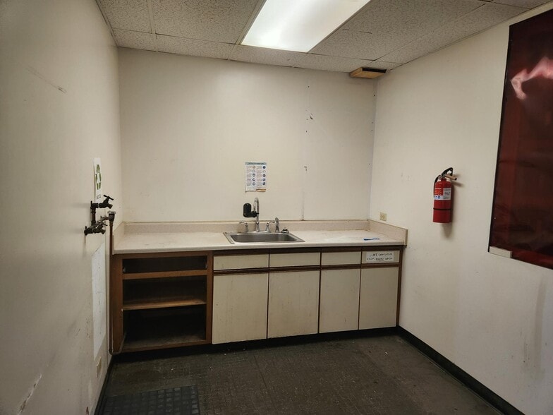 1920 Colburn St, Honolulu, HI for lease - Building Photo - Image 2 of 10