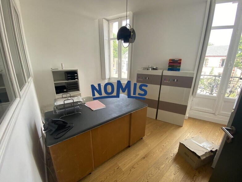 Bureau dans Nantes à vendre - Photo du bâtiment - Image 2 de 7