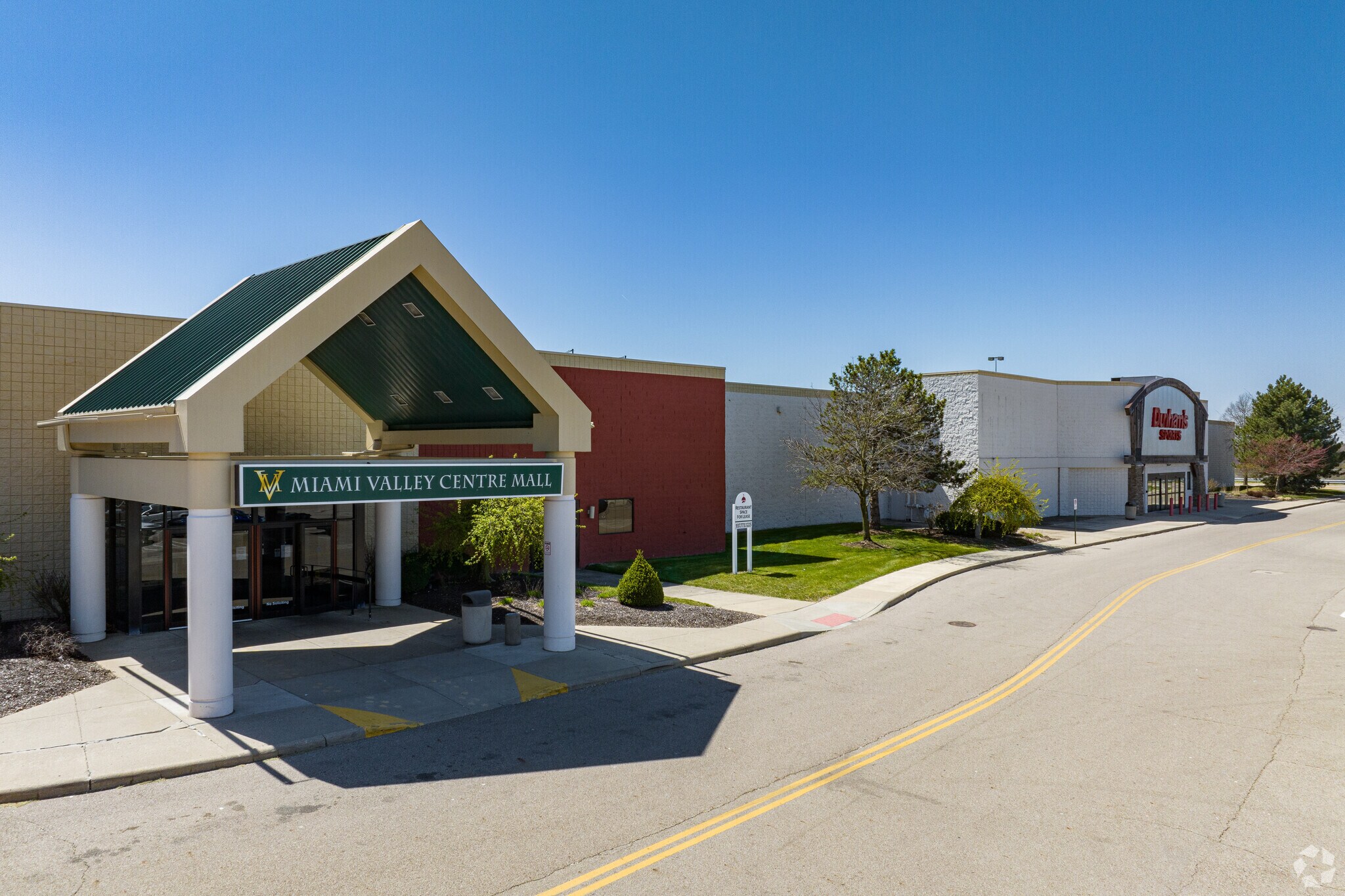 987-999 E Ash St, Piqua, OH à louer Photo principale- Image 1 de 50