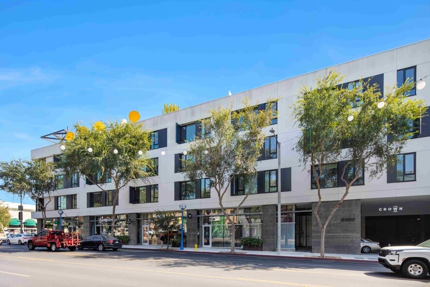 8350-8358 Santa Monica Blvd, West Hollywood, CA for lease - Building Photo - Image 1 of 40