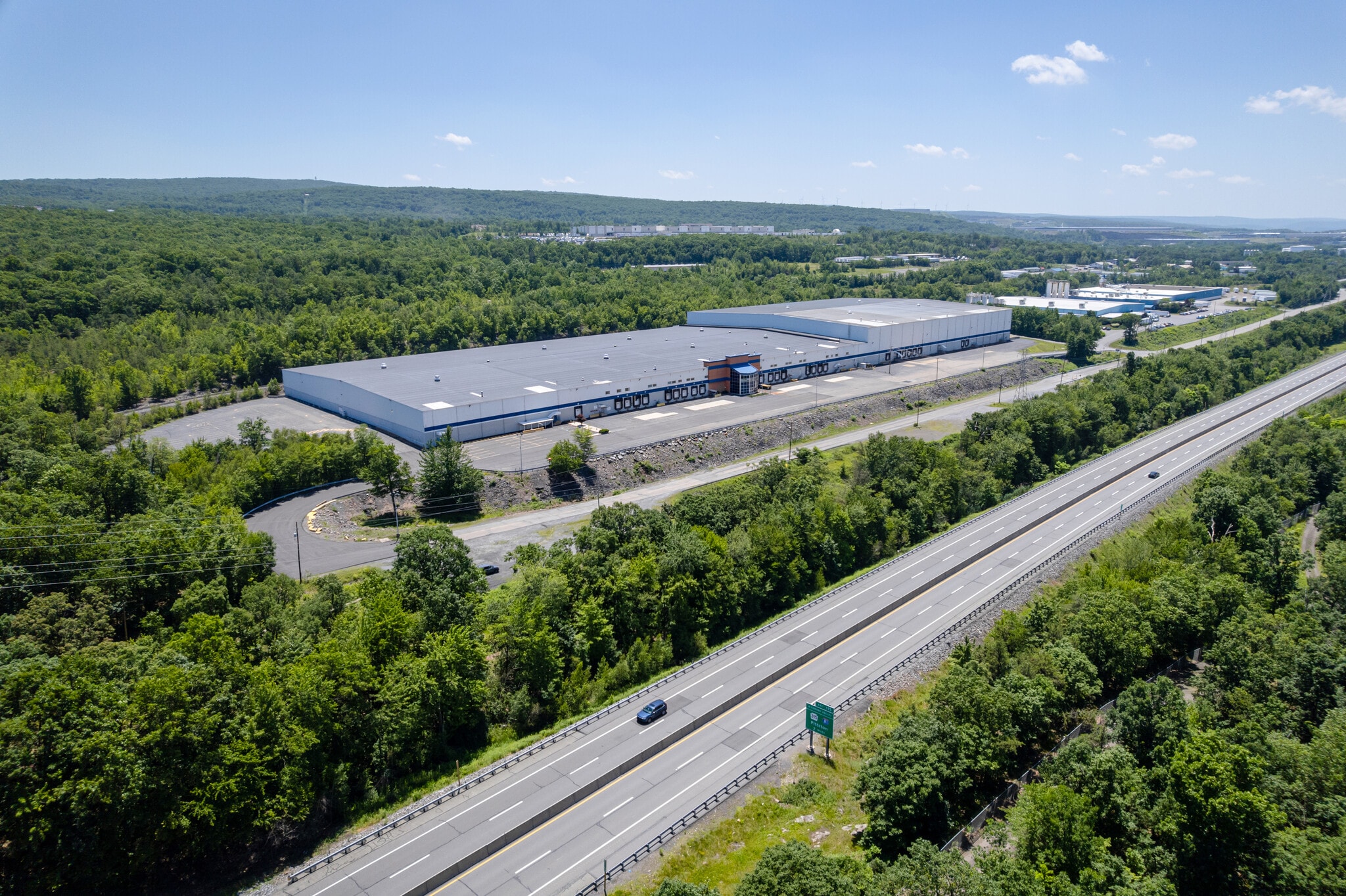 1 Commerce Rd, Pittston, PA for lease Primary Photo- Image 1 of 9