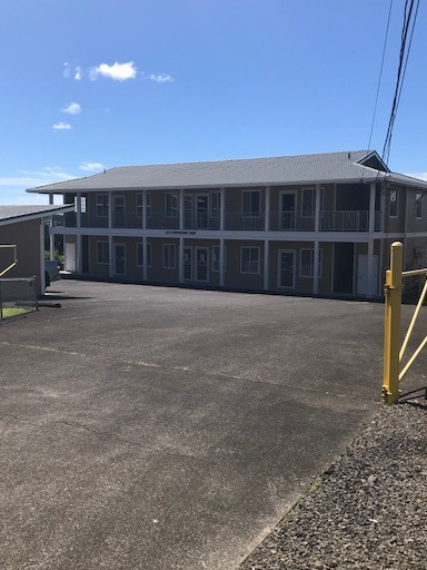 135 Puuhonu Way, Hilo, HI à vendre - Photo du bâtiment - Image 1 de 1