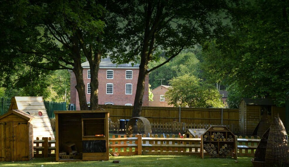 Boundary Rd, High Wycombe à vendre - Photo du bâtiment - Image 3 de 7