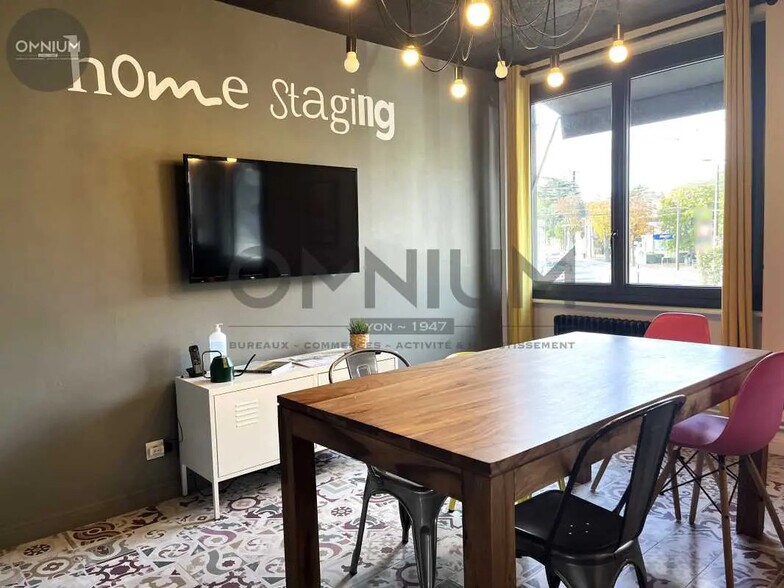 Office in Caluire-et-Cuire for lease - Interior Photo - Image 1 of 6