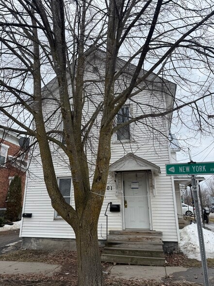 Ogdensburg Multifamily Portfolio portfolio of 9 properties for sale on LoopNet.ca - Building Photo - Image 3 of 12