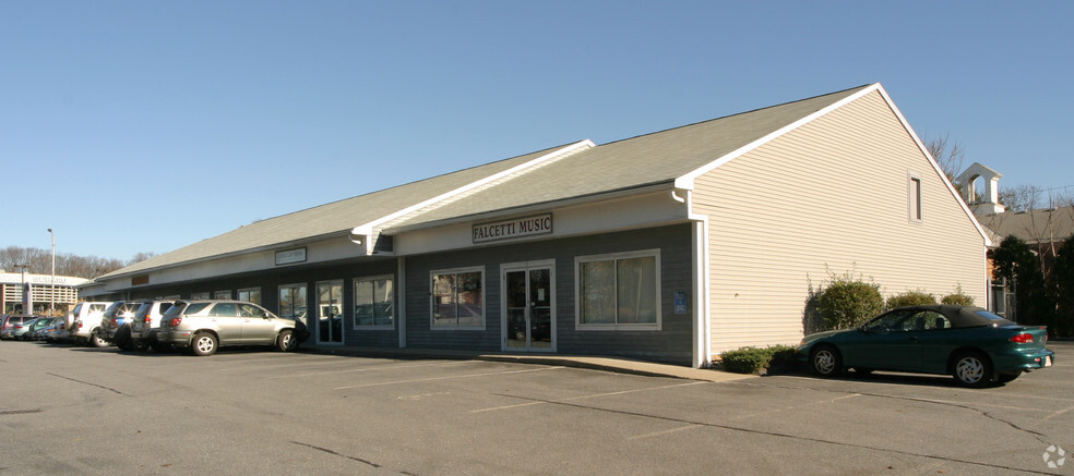 246 Boston Tpke, Shrewsbury, MA for lease - Building Photo - Image 2 of 4