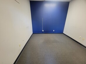 912 Main St, Stroudsburg, PA for lease Interior Photo- Image 2 of 7