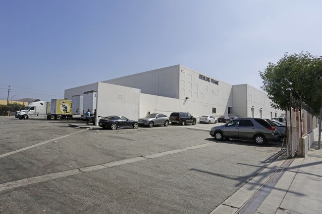 More details for 2507 Medford St, Los Angeles, CA - Industrial for Lease