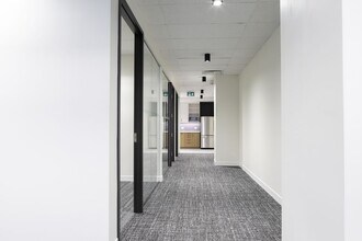 365 Bay St, Toronto, ON à louer Photo intérieure- Image 2 de 8