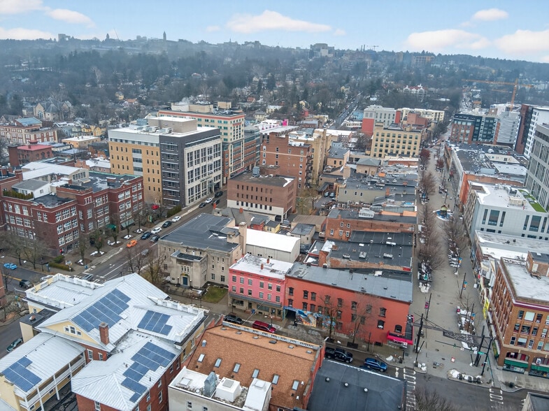 109 N Cayuga St, Ithaca, NY for sale - Building Photo - Image 3 of 8