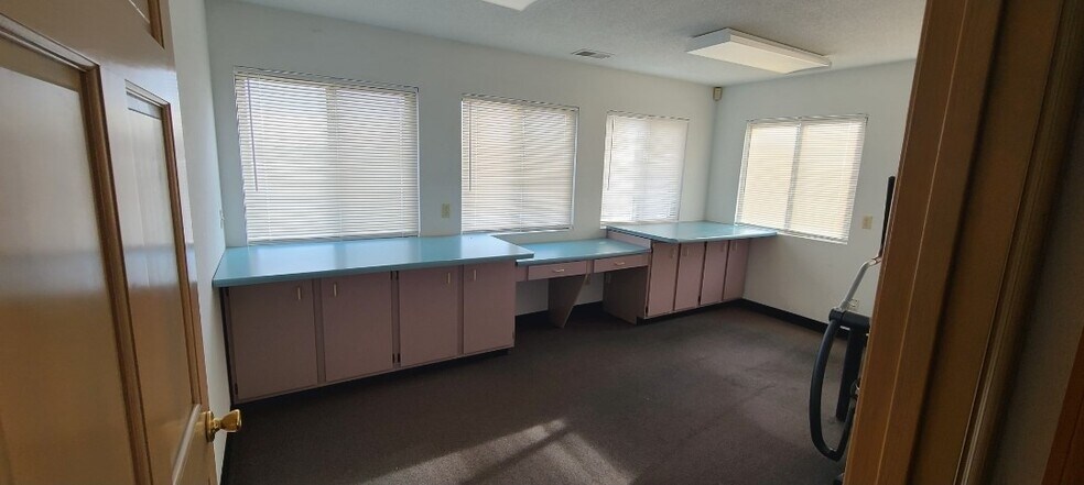 2010 Bluestone Dr, Saint Charles, MO à louer - Photo du bâtiment - Image 2 de 28