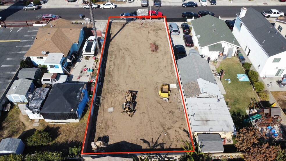 624 Pacific St, Carson, CA à vendre - Photo du bâtiment - Image 3 de 6