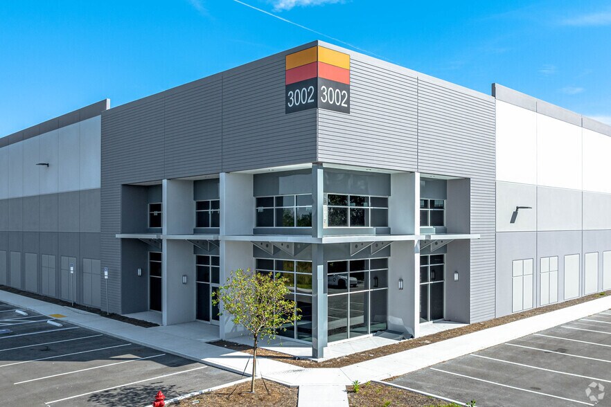 3002 Coronet Rd, Plant City, FL à louer - Photo du bâtiment - Image 3 de 10