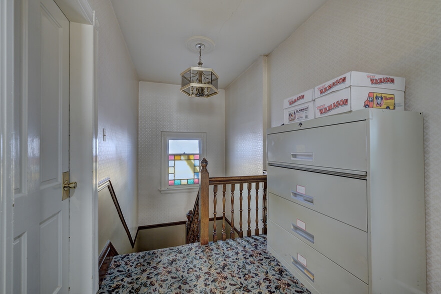 10 S Prospect St, Verona, NJ for lease - Building Photo - Image 3 of 34