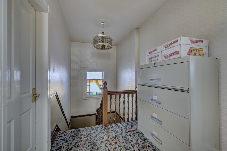 10 S Prospect St, Verona, NJ à louer - Photo du bâtiment - Image 3 de 34