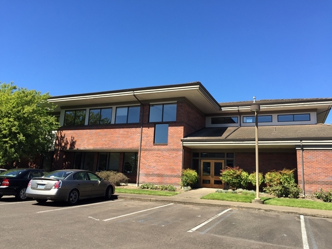 2420 NW Professional Dr, Corvallis, OR for sale - Building Photo - Image 2 of 10