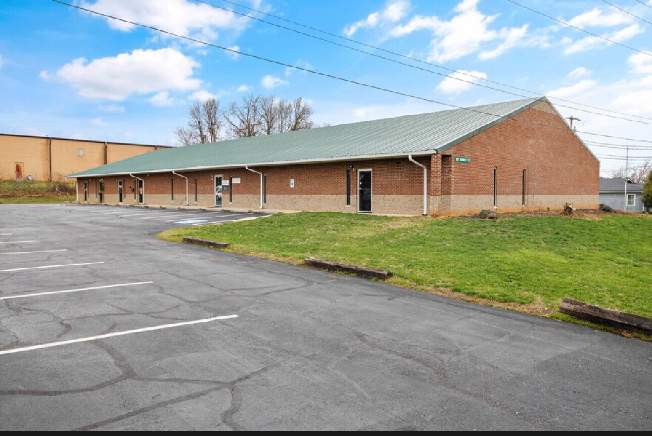 107 Sunbelt Ct, Greer, SC à louer Photo principale- Image 1 de 20