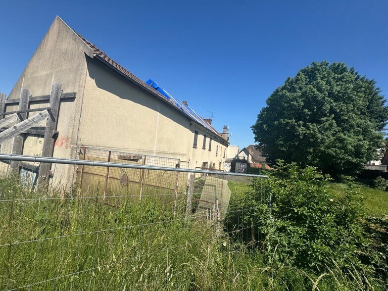Land in Puiseux-Pontoise for sale - Building Photo - Image 2 of 9