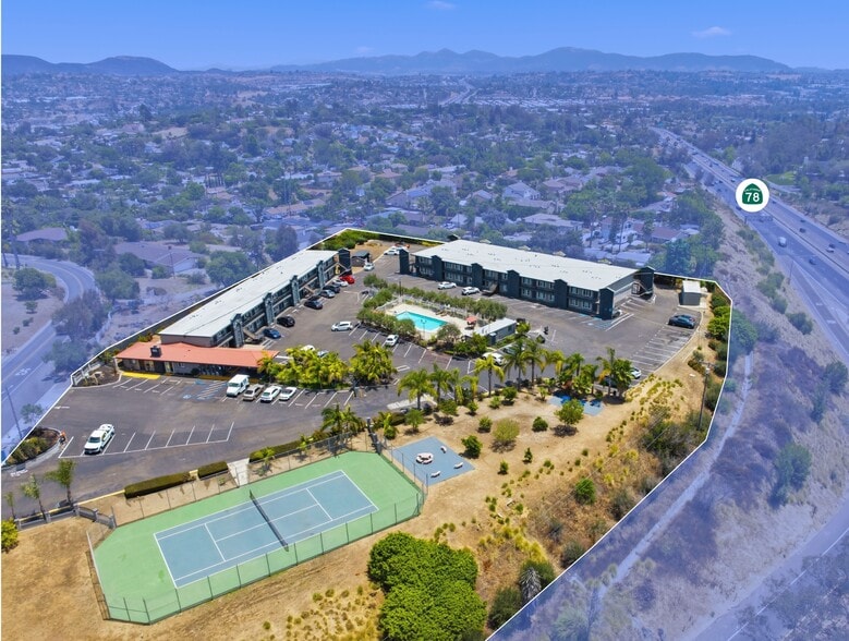 330 Mar Vista Dr, Vista, CA for sale - Building Photo - Image 2 of 23
