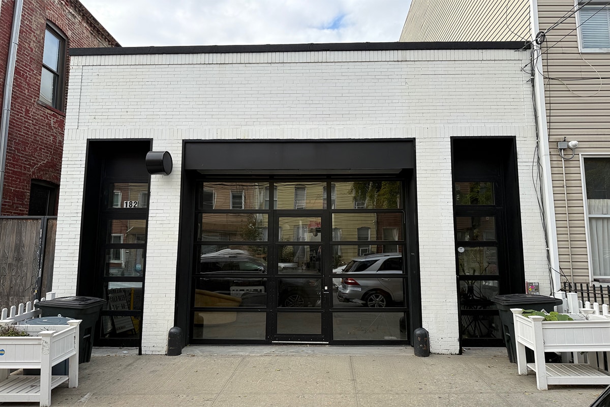182 N 8th St, Brooklyn, NY for lease Primary Photo- Image 1 of 2