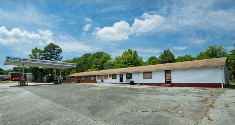 2441 Gumtree Rd, Winston-Salem, NC for sale Primary Photo- Image 1 of 1