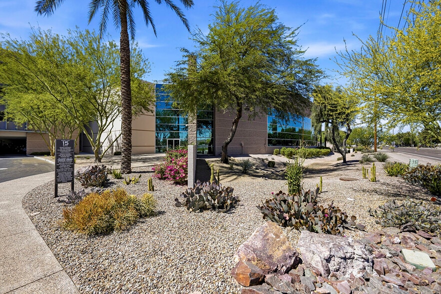 8060 S Kyrene Rd, Tempe, AZ for lease - Building Photo - Image 1 of 12