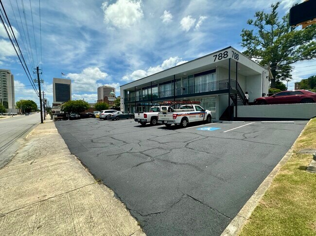 More details for 788 Walnut St, Macon-Bibb, GA - Office/Retail for Lease