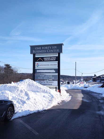 140 Worcester Providence Tpke, Sutton, MA for sale - Building Photo - Image 3 of 11