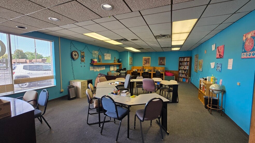 17704-17718 Oak Park Ave, Tinley Park, IL à vendre - Photo intérieure - Image 3 de 9