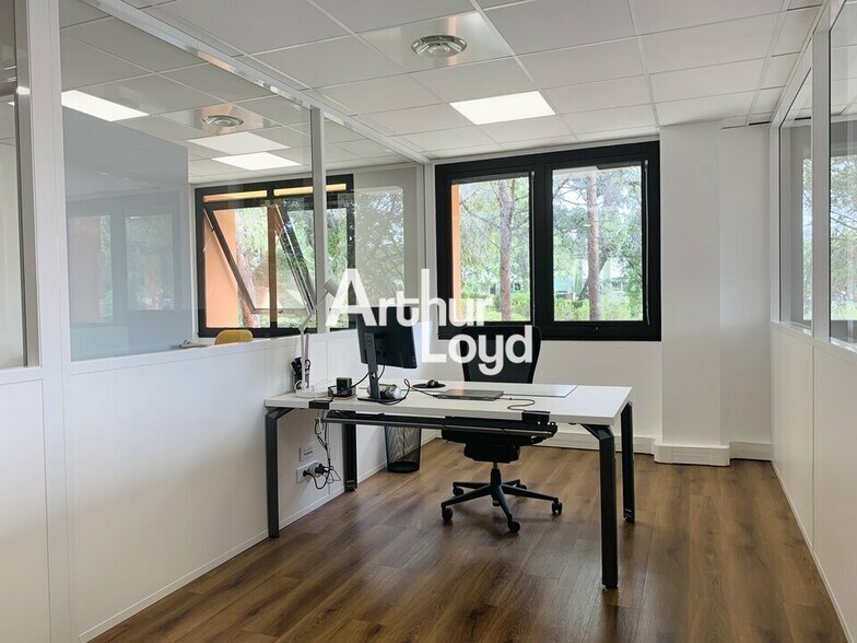 Office in Valbonne for sale - Interior Photo - Image 3 of 6