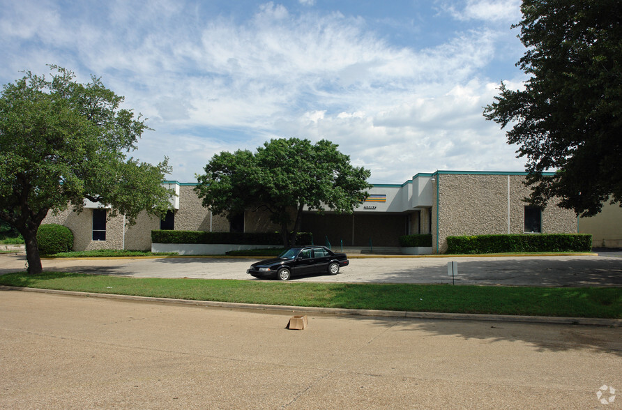 1467-1471 Prudential Dr, Dallas, TX à louer - Photo principale - Image 1 de 23