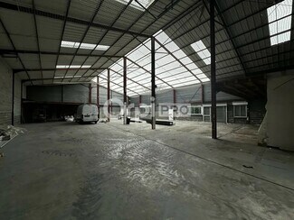 Plus de détails pour Bureau, Local d'activités à louer
