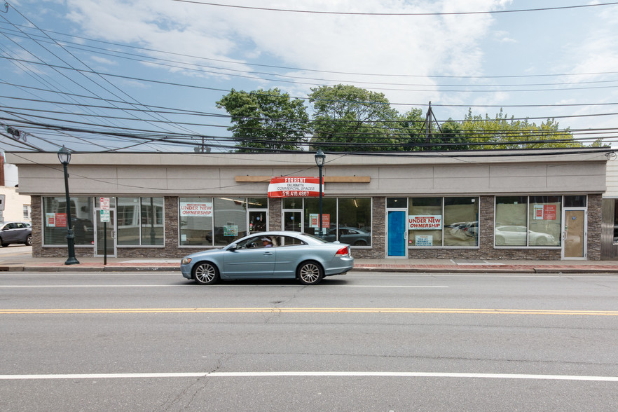 95-103 Main St, East Rockaway, NY à vendre - Photo du bâtiment - Image 1 de 1