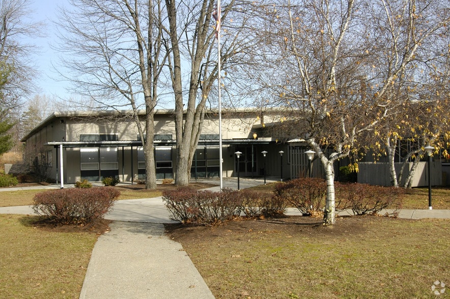 431 New Karner Rd, Colonie, NY for lease - Building Photo - Image 3 of 19