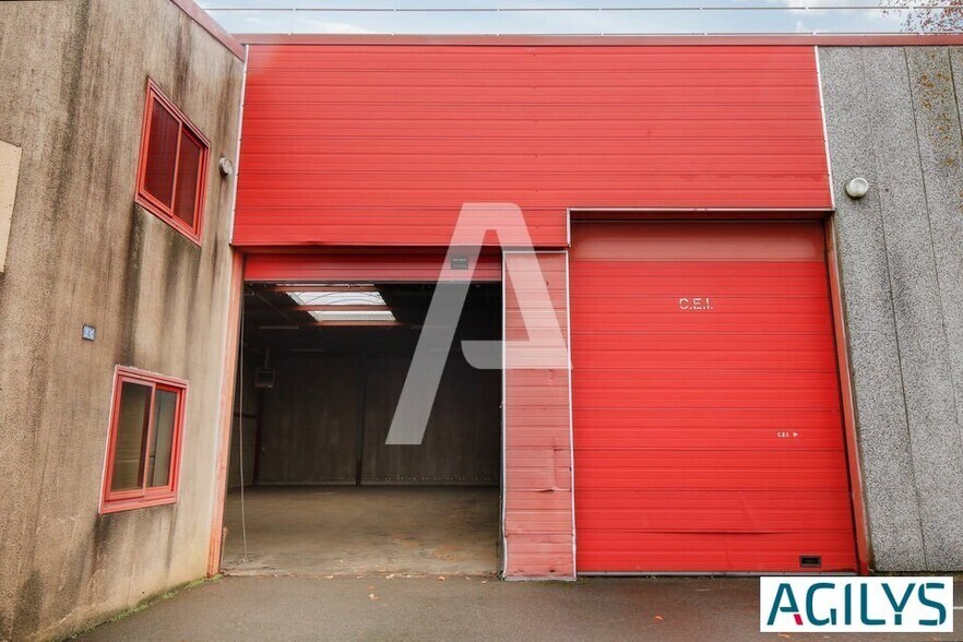 22 Rue Gutenberg, Bondoufle à louer - Photo du bâtiment - Image 3 de 11