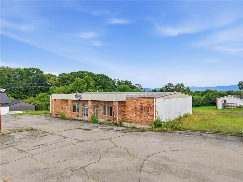 2808 E Lamar Alexander Pky, Maryville, TN for lease - Building Photo - Image 3 of 23