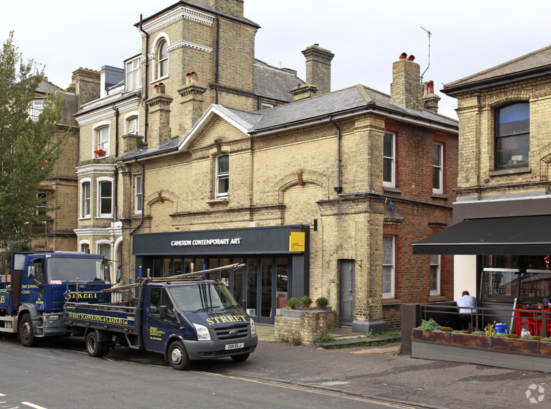 7 Victoria Grove, Hove à louer - Photo du bâtiment - Image 2 de 3