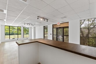 1834-1836 Keller Pky, Keller, TX à louer Photo intérieure- Image 1 de 8