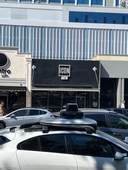 2350 Guadalupe St, Austin, TX à louer - Photo du bâtiment - Image 3 de 8