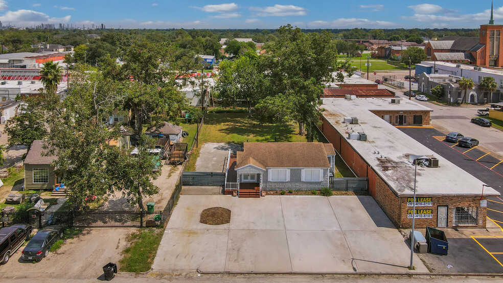 3743 Erie St, Houston, TX à vendre - Photo principale - Image 1 de 31