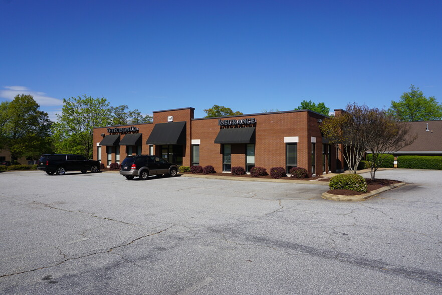 703 E North St, Greenville, SC for sale - Building Photo - Image 1 of 1