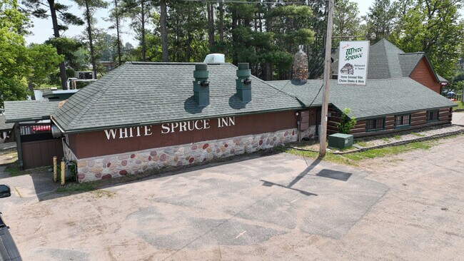 More details for 419 N Railroad St, Eagle River, WI - Retail for Sale