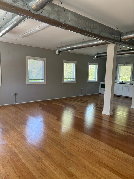 2035 Manchester St NE, Atlanta, GA à louer - Photo intérieure - Image 2 de 31